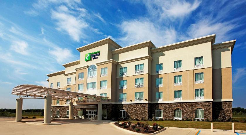 Holiday Inn Express and Suites Bossier City Louisiana Downs photo
