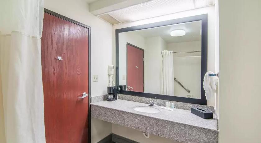 Quality Inn near University of Mobile