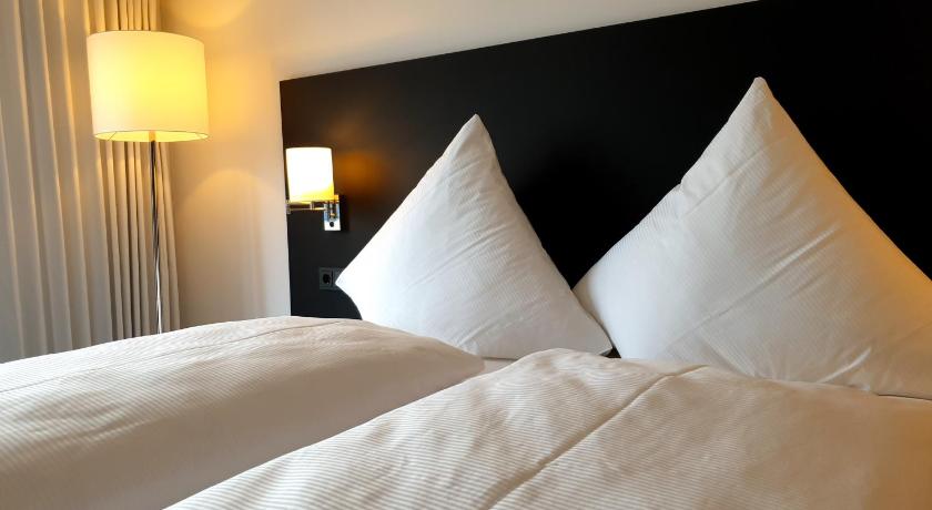 WU Hotel by WMM Hotels photo
