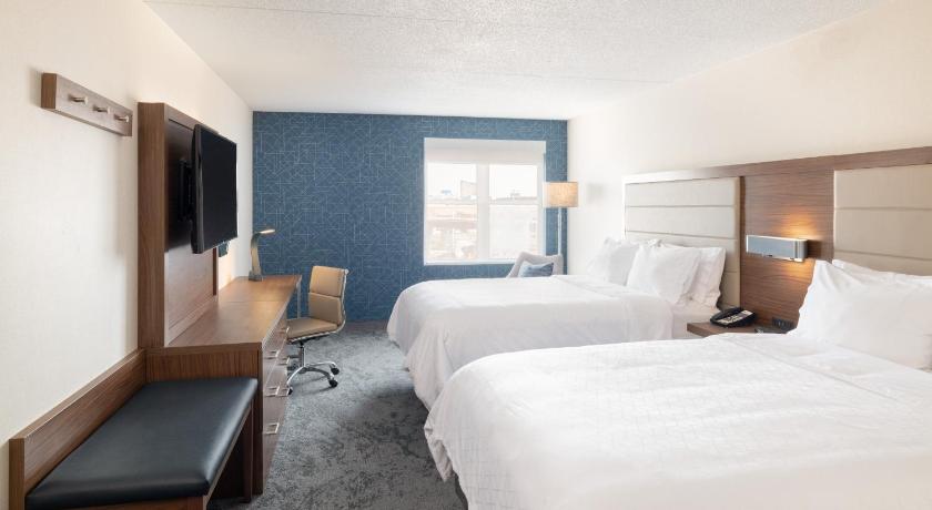 Holiday Inn Express Hotel & Suites Boston-Cambridge