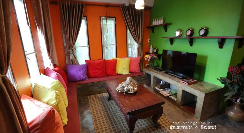 Image of Suite 16