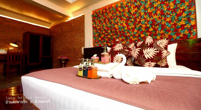 Image of Suite 6