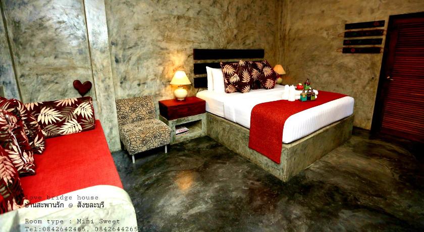 Image of Junior Suite with Canal View 15