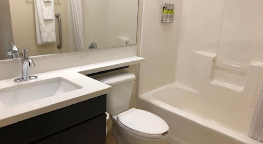 Candlewood Suites Fort Wayne - NW