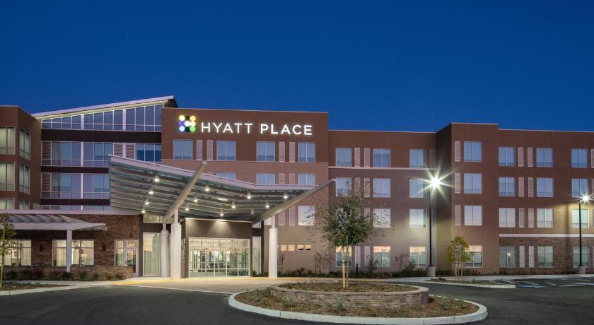 Hyatt Place Bakersfield