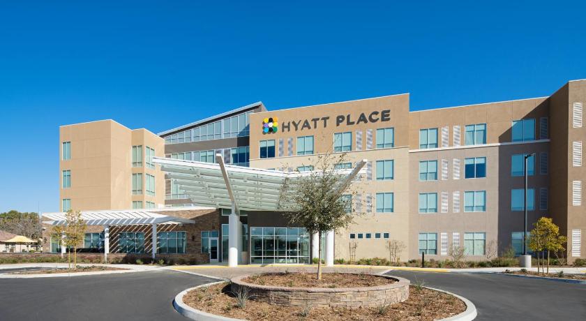 Hyatt Place Bakersfield