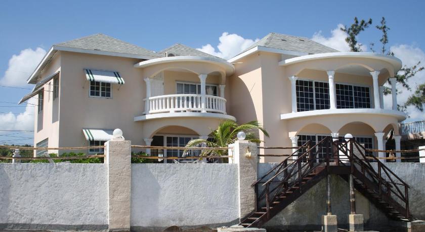Triplets On The Bay Entire House Montego Bay Deals