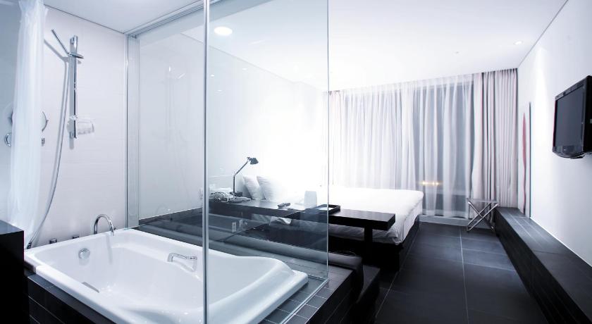 Image of Deluxe Room, 1 King Size Bed 2