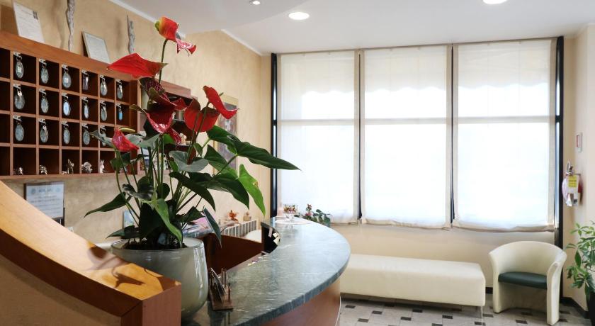 Image of Triple Room 1