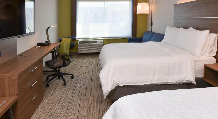 Holiday Inn Express And Suites MADISONVILLE