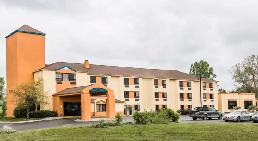 Days Inn by Wyndham Flint/Bishop International Airport