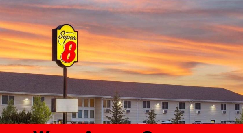 Super 8 By Wyndham Lewistown