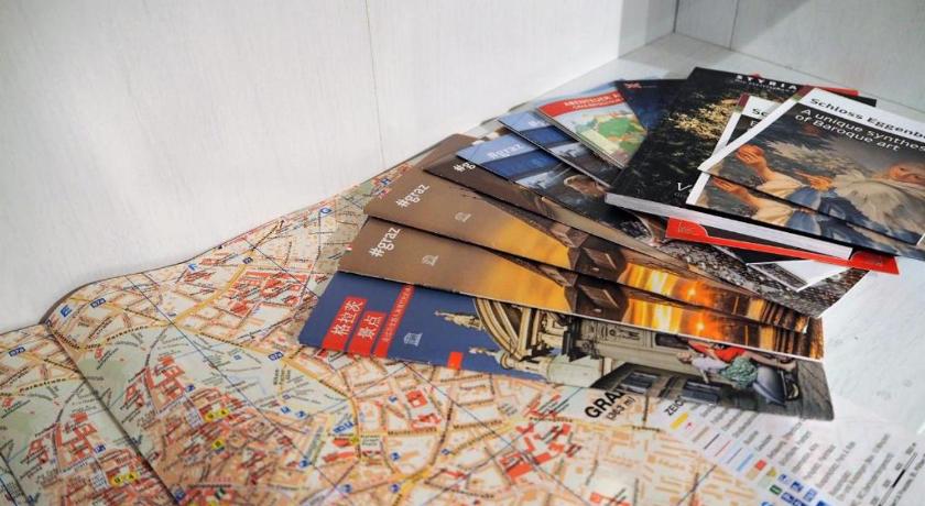 City Residence Apartments FREE Parking & Self Check-in photo