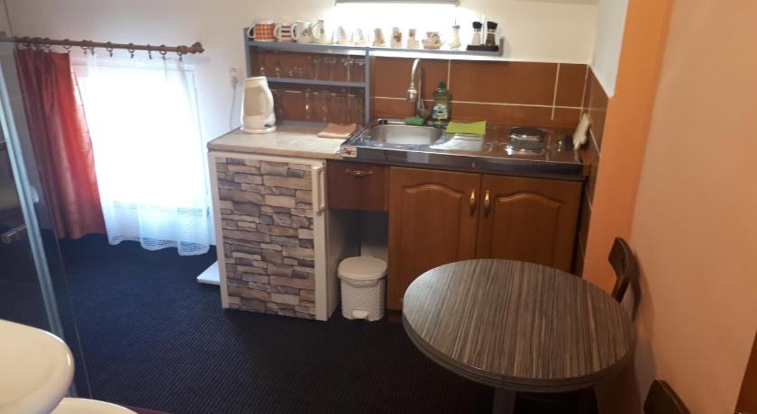 セドレツ・プシェチツェ Penzion Hugo 3つ星 ホテル レストラン