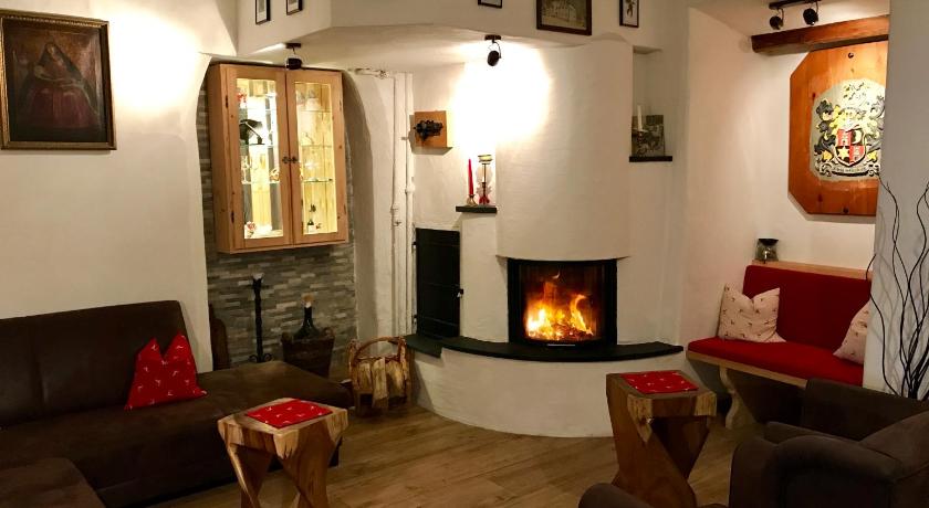 Hotel Schwarzer Adler photo