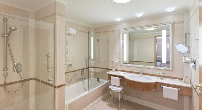Image of Deluxe Junior Suite 2