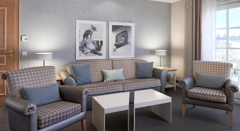 Image of Deluxe Junior Suite 3