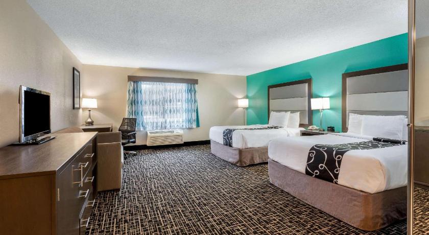 La Quinta Inn & Suites by Wyndham Batavia