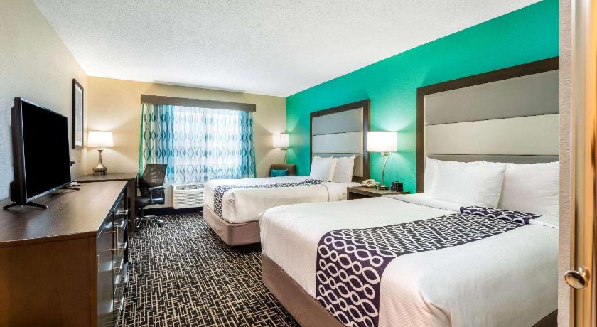 La Quinta Inn & Suites by Wyndham Batavia