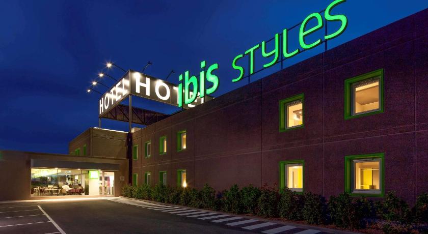 Hotel Ibis Styles Lleida Torrefarrera