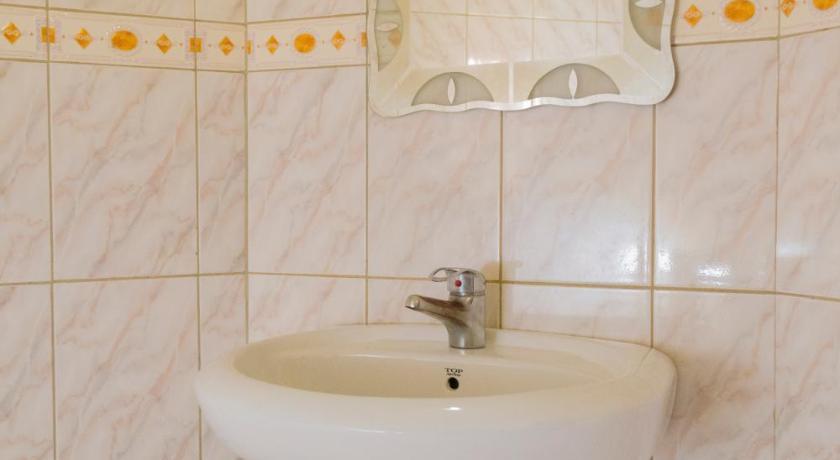 Sadrina Comfort Cottages Kyanja Kampala photo