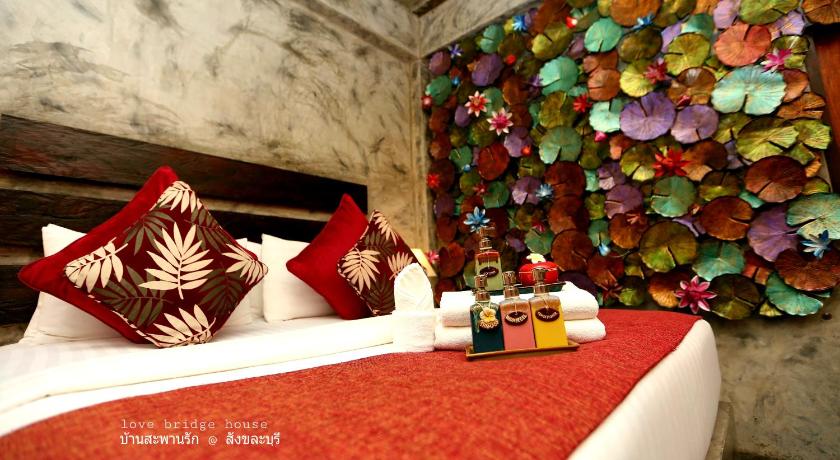 Image of Double Room with River View 7