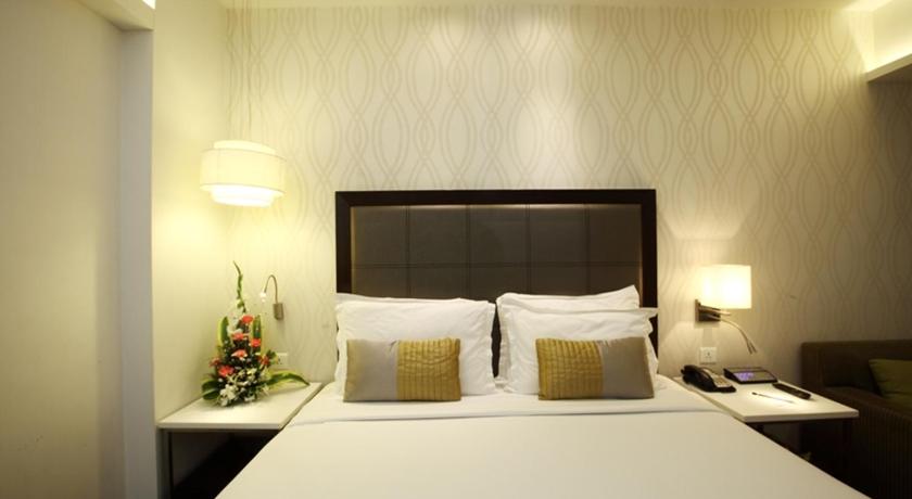 Image of Superior Room With 2 Single Beds 4