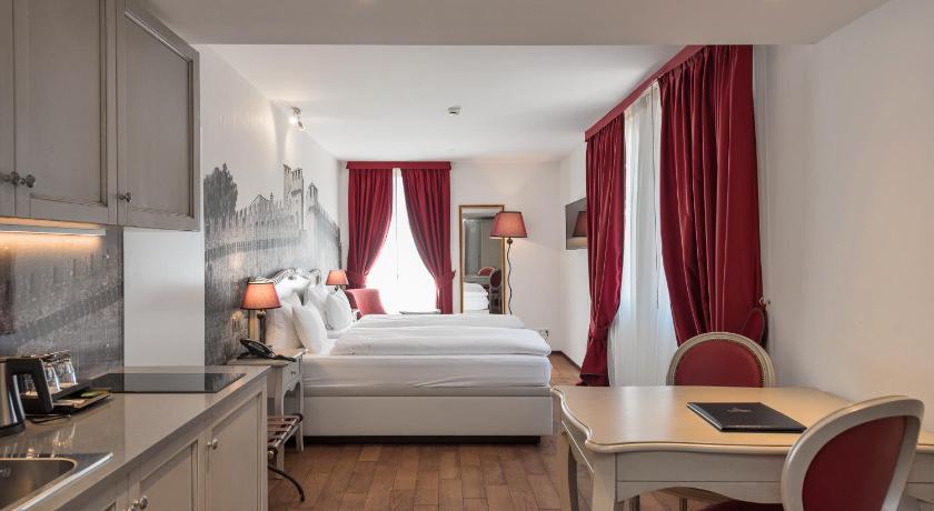 贝林佐纳 Boutique & Business Hotel La Tureta 4星级 酒店 套房