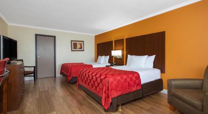 Ramada by Wyndham Tampa Airport Westshore