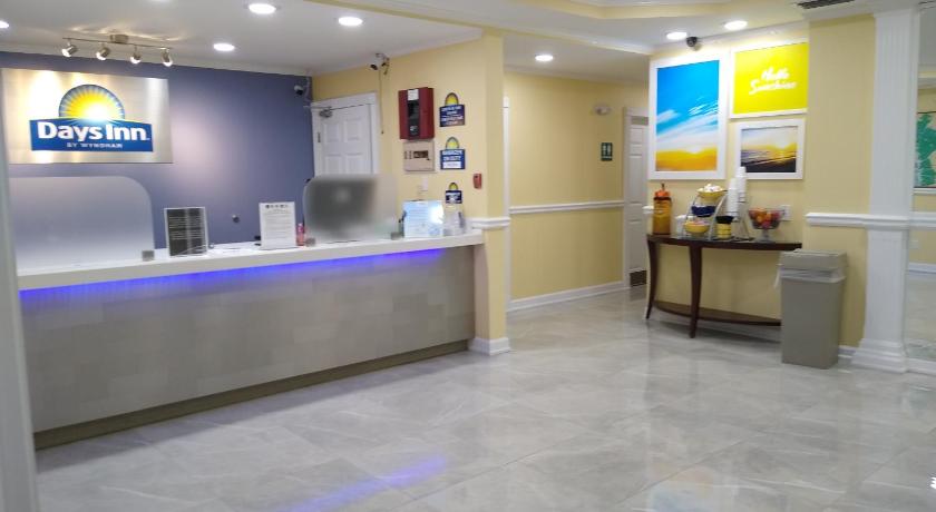 Days Inn by Wyndham Kingsland GA photo