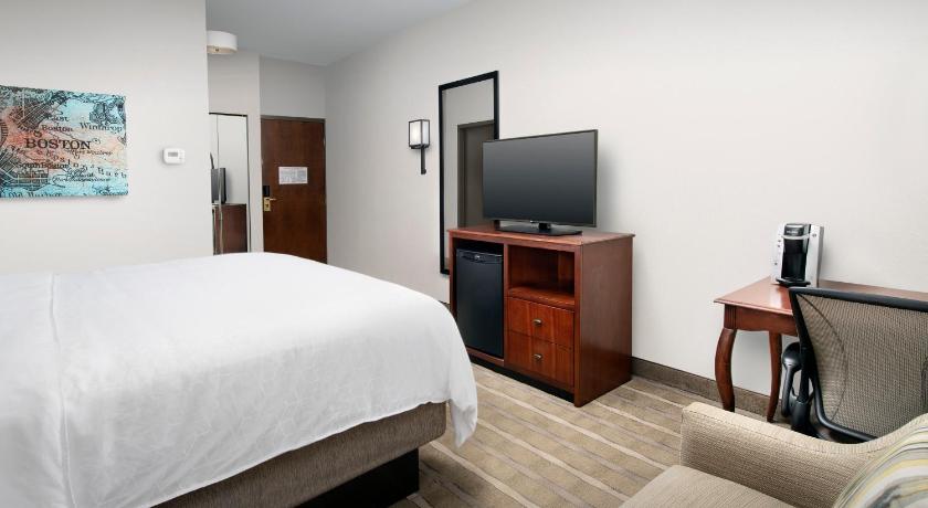 Holiday Inn Express Boston North-Woburn