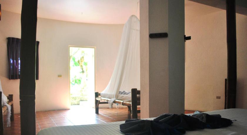 Image of Family Room 0