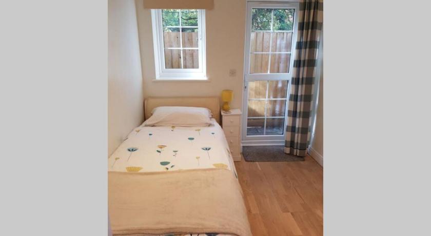 Cosy, self contained annex photo