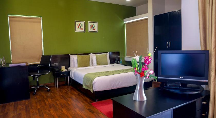 Royal Orchid Golden Suites Hotel