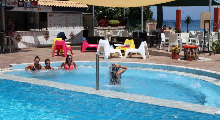 Koulouris Beach Hotel  (Koulouris Beach Hotel)