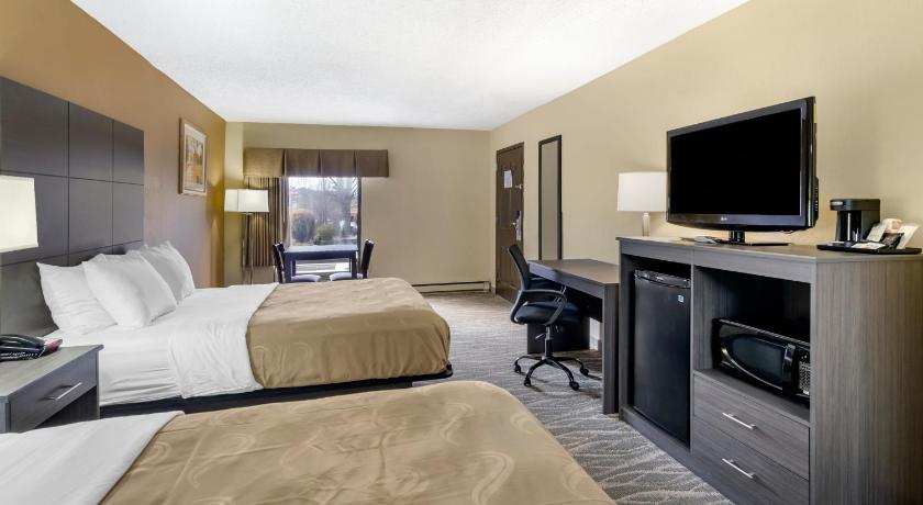 우드론 (VA) Quality Inn Hillsville 숙소 로비