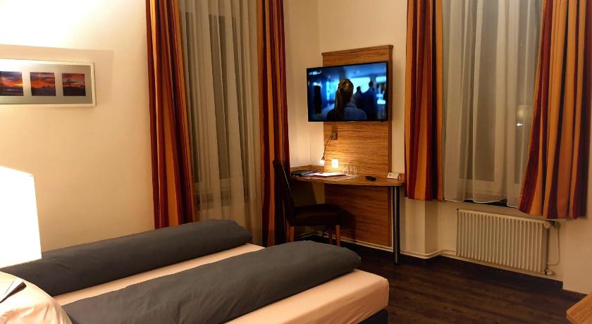 Hotel Romerbad photo