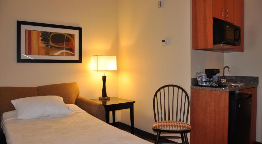 Holiday Inn Express Hotel & Suites Prattville South