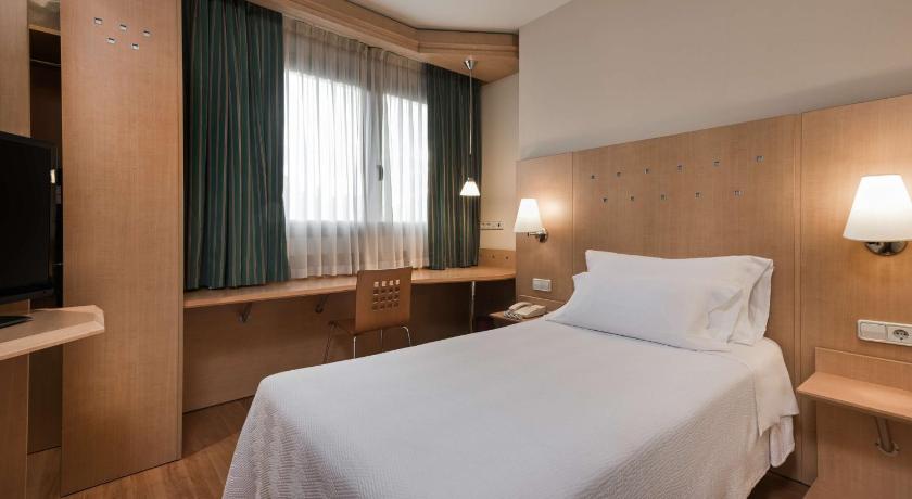 NH Logrono Hotel