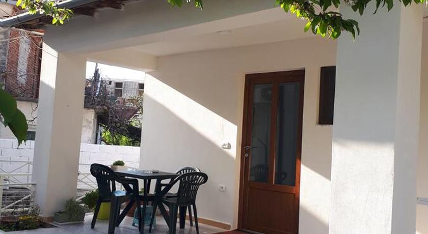 Bona's Home photo
