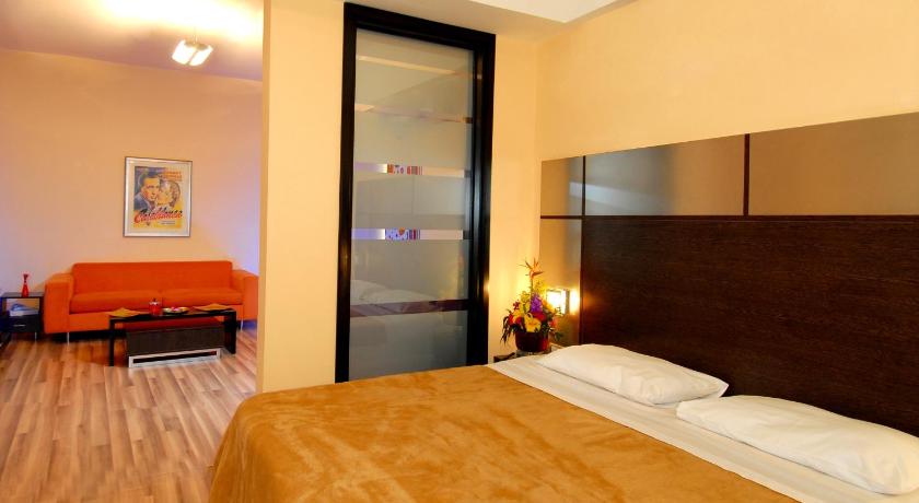 Image of Executive Suite 4