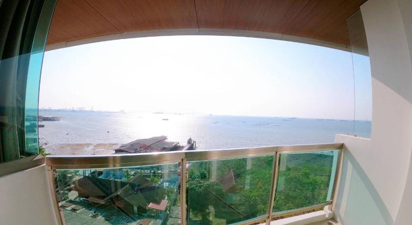 Image of Superior Sea View 1