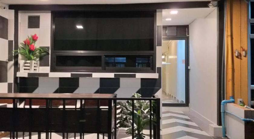 Bangkok Benjamas hostels 2-Star Hotel lobby