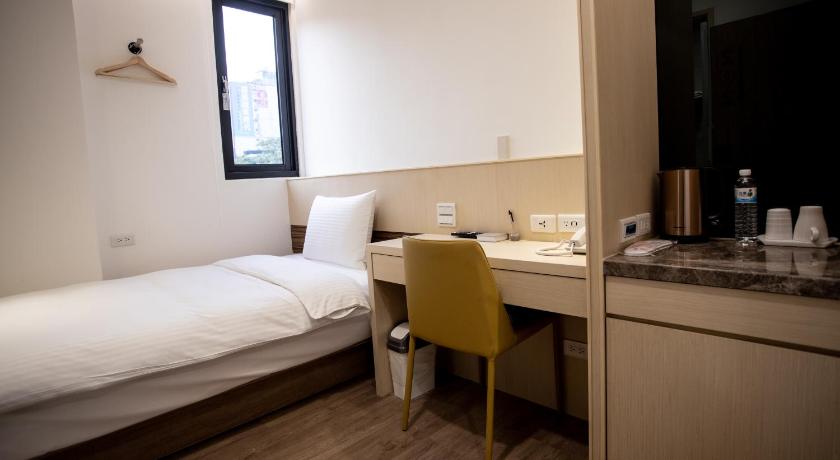 Image of Single Room 4