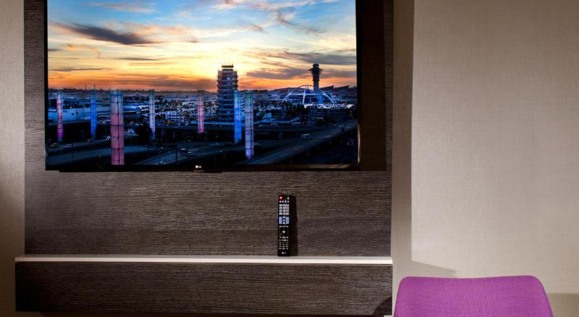 Immagine di One Bedrooms Two Queen Suite 5
