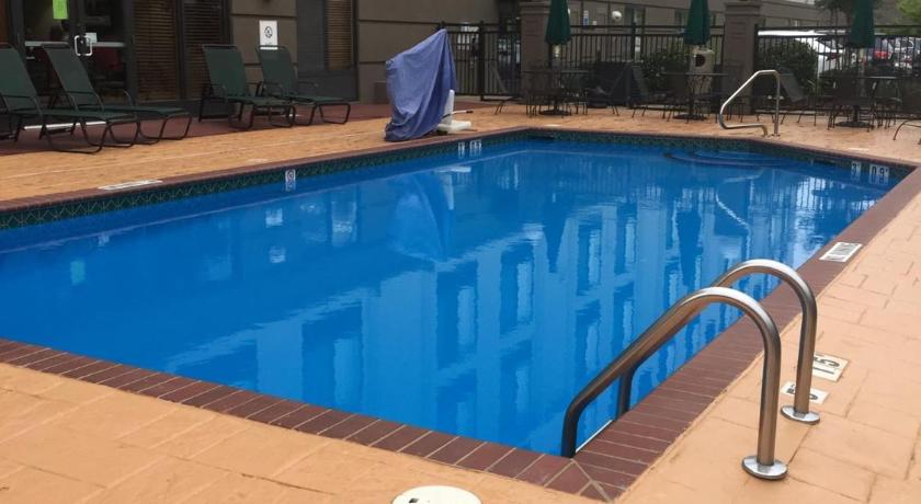 Wingate by Wyndham Little Rock photo