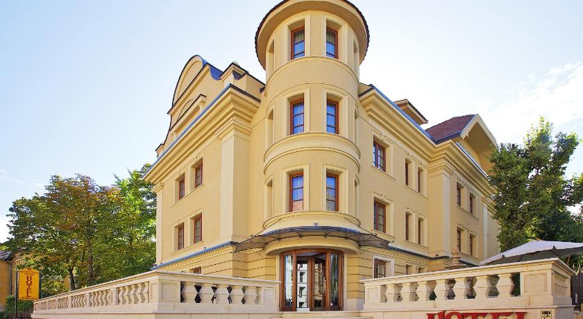 Gold Hotel Budapest photo