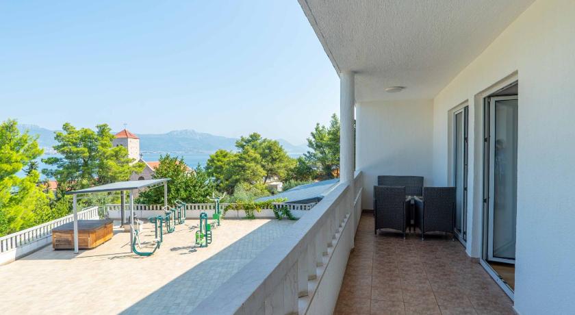 Hotel Sveti Kriz - image 6