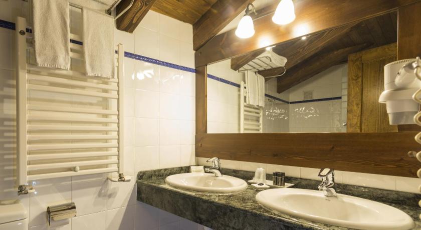 Hotel Casa Cornel