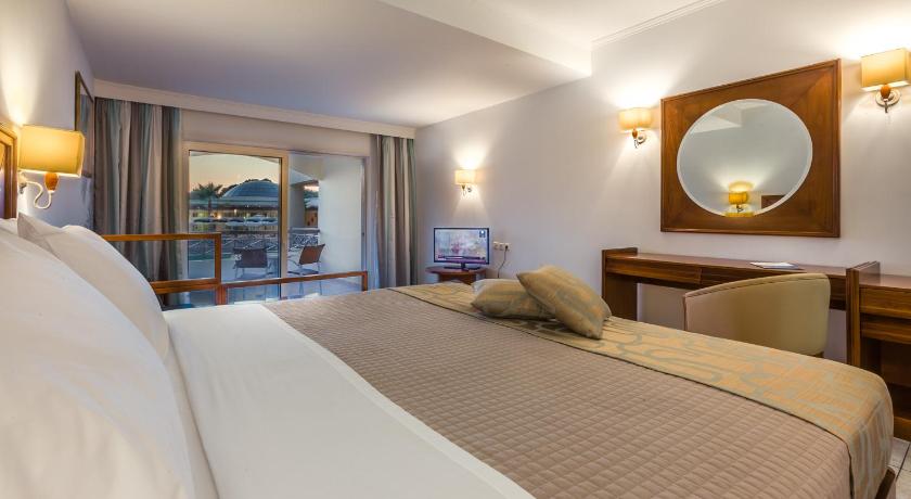 Kipriotis Maris Suites - All Inclusive